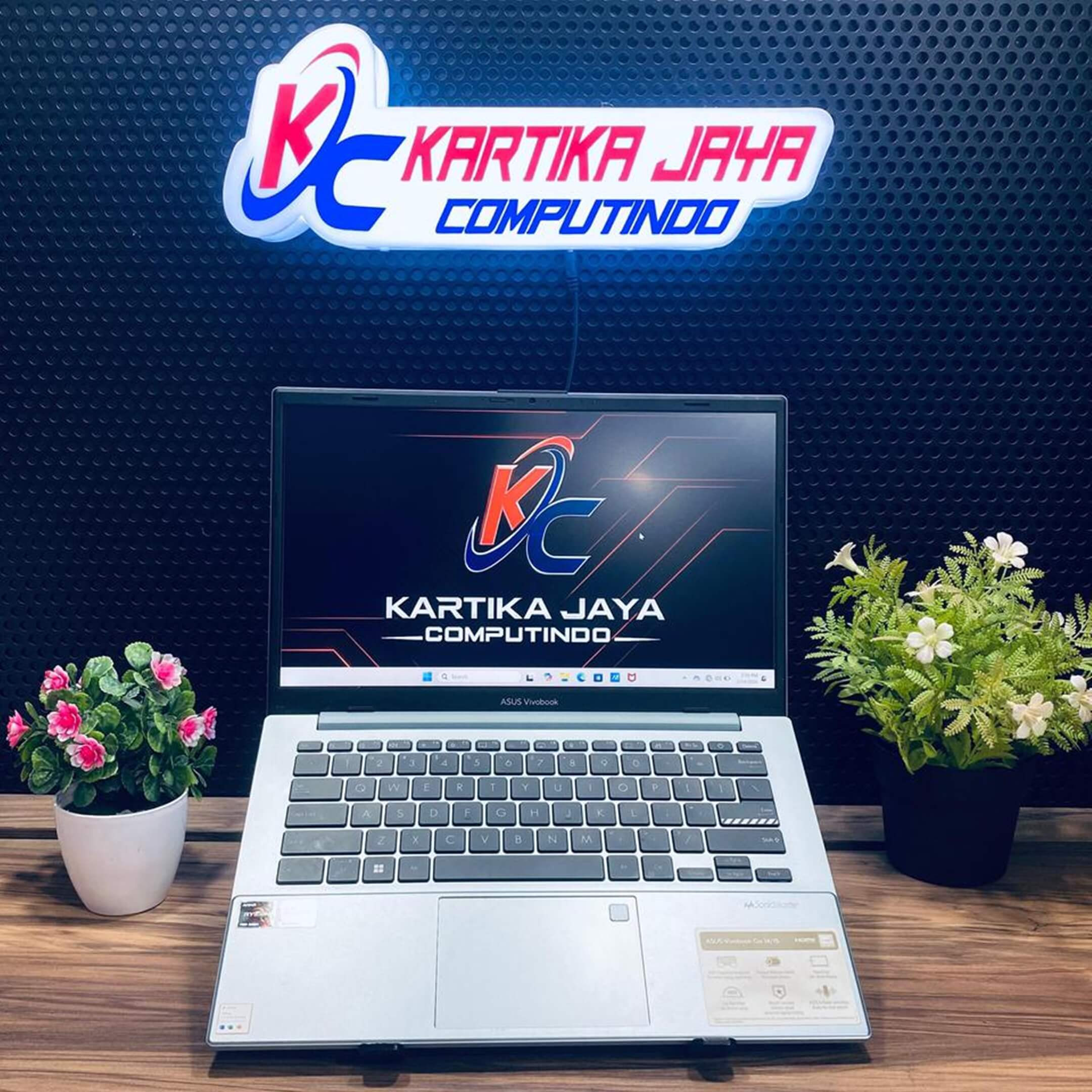 ASUS VIVOBOOK GO E1404FA AMD RYZEN 3 RAM 8 SSD 2ND MURAH 